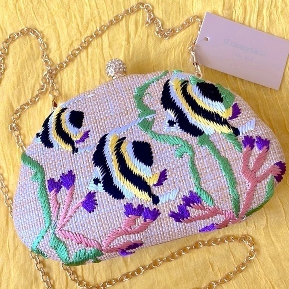 Brand New D\'Margeaux Embroidered Tropical Fish Shell Straw Crossbody Chain Purse